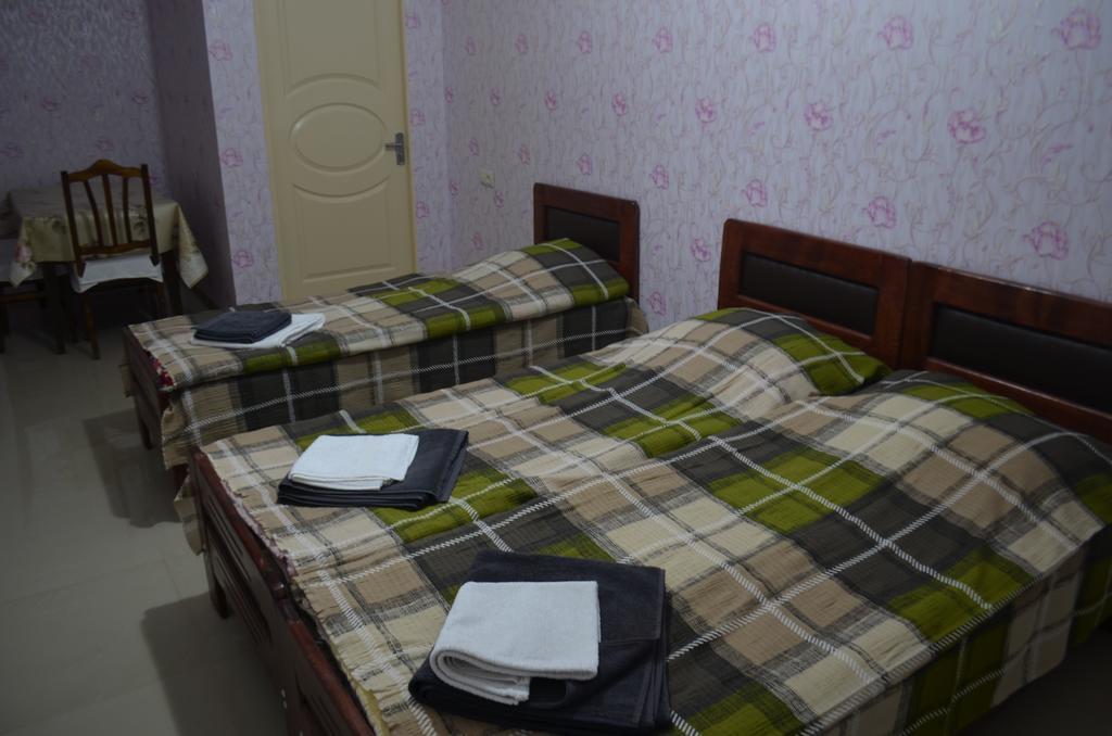 Alex'S Cosy Guesthouse Tbilisi Ruang foto