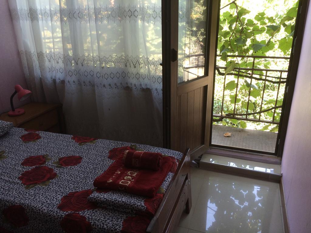 Alex'S Cosy Guesthouse Tbilisi Bagian luar foto