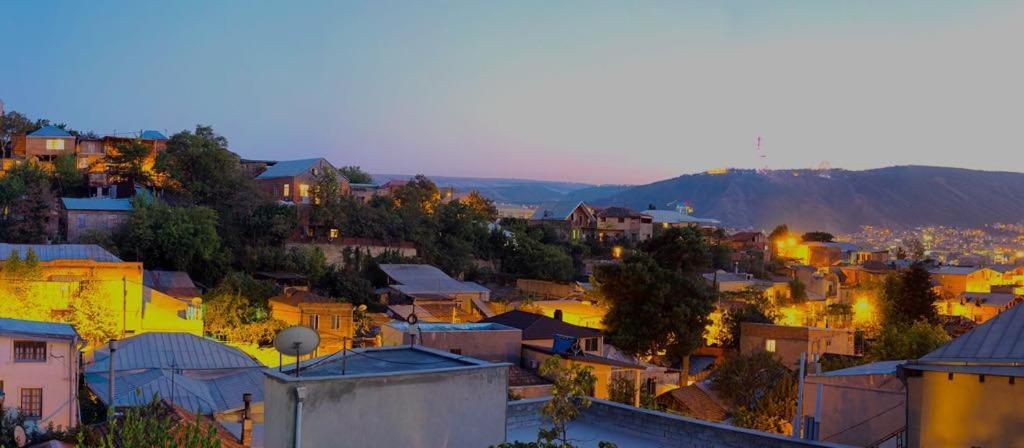 Alex'S Cosy Guesthouse Tbilisi Bagian luar foto
